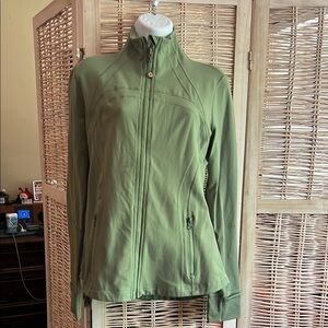 Lululemon Size 10 Women's Sage Green Jacket